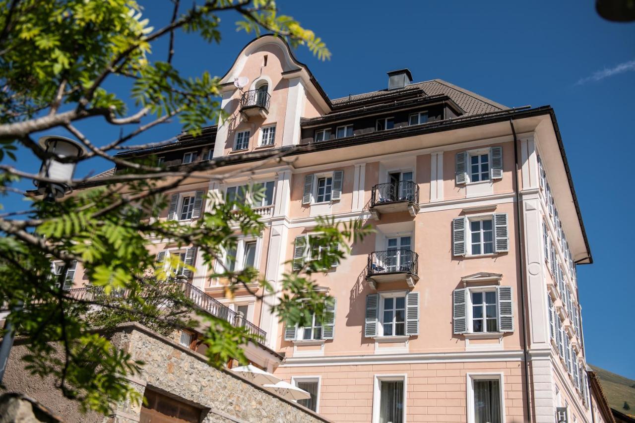 Hotel Engiadina Zuoz Zewnętrze zdjęcie