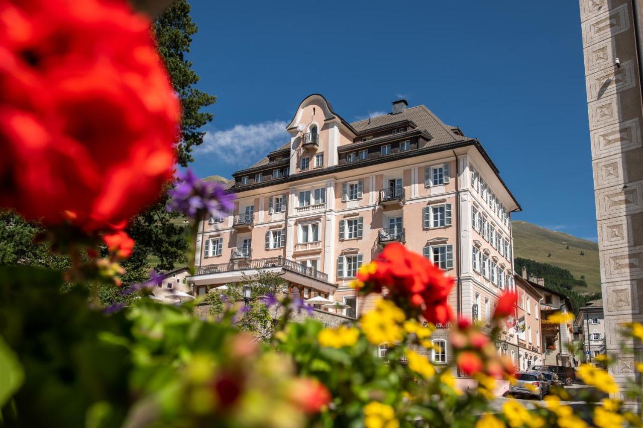 Hotel Engiadina Zuoz Zewnętrze zdjęcie