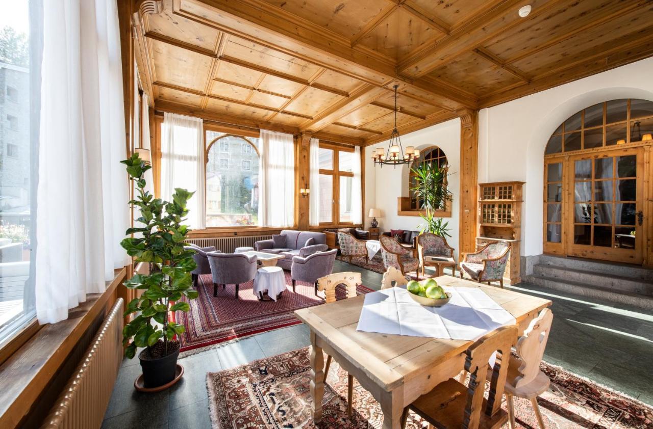 Hotel Engiadina Zuoz Zewnętrze zdjęcie