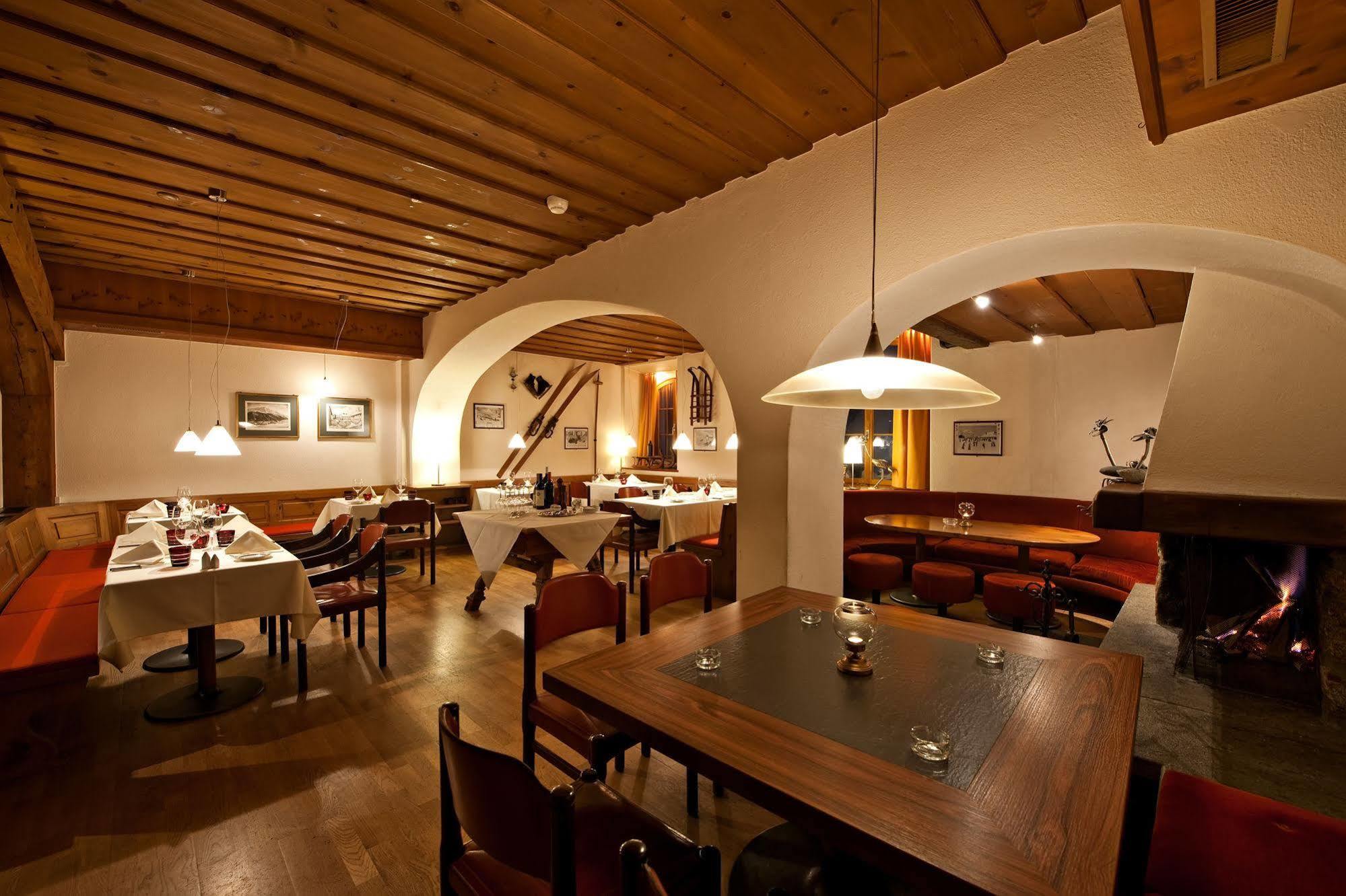 Hotel Engiadina Zuoz Zewnętrze zdjęcie